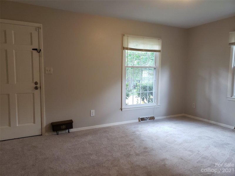 Property image 2 at 5501 Sunfield Drive, Charlotte, NC 28215