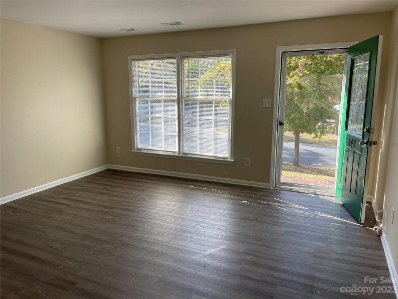 Property image 3 at 445 Short Hills Drive, Charlotte, NC 28217