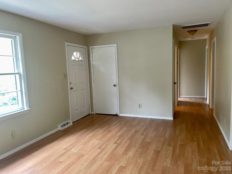 Property image 5 at 436 Edgegreen Drive, Charlotte, NC 28217