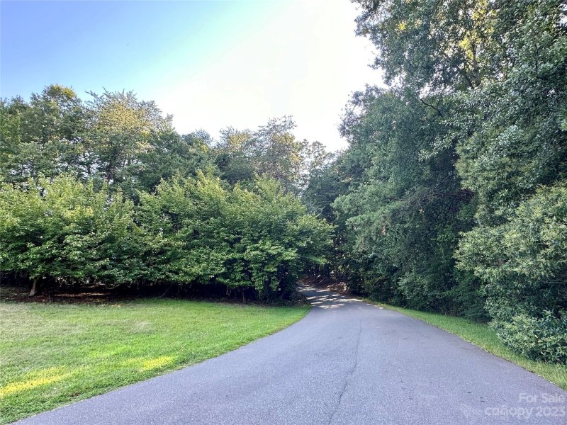 Property image 4 at Spanish Oak Court, Gastonia, NC 28056