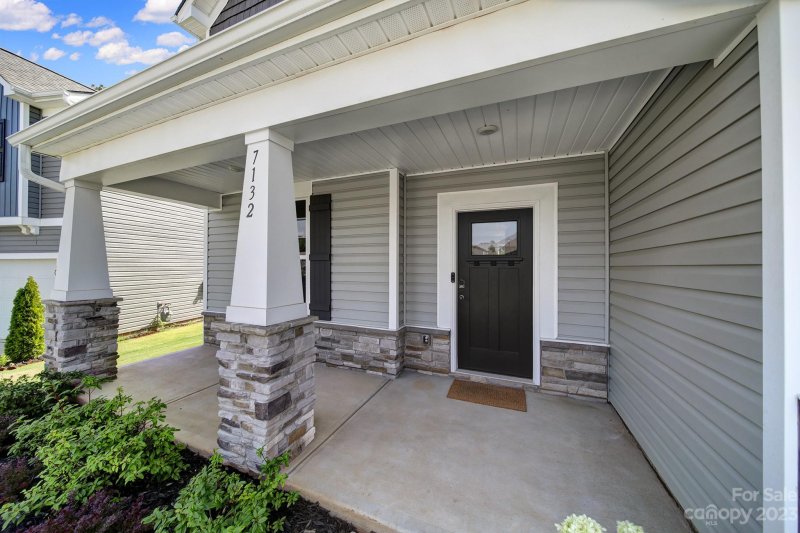 Property image 2 at 7132 Wheyfield Drive, Charlotte, NC 28215