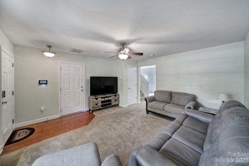 Property image 3 at 2417 Reid Oaks Drive, Charlotte, NC 28208