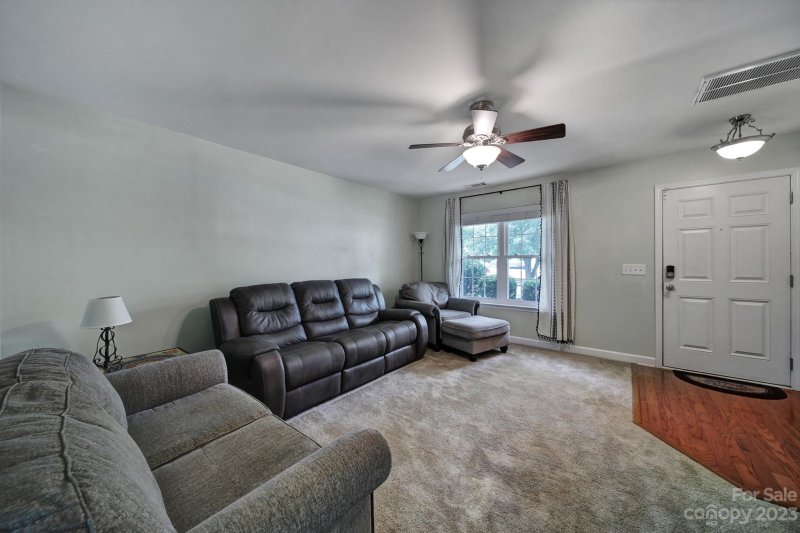 Property image 4 at 2417 Reid Oaks Drive, Charlotte, NC 28208