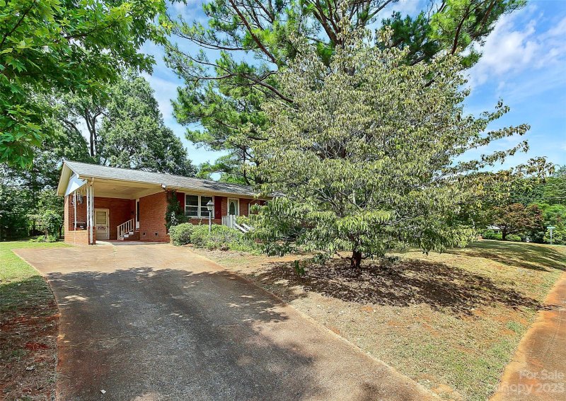 Property image 4 at 1497 Greenwood Lane, Rock Hill, SC 29730