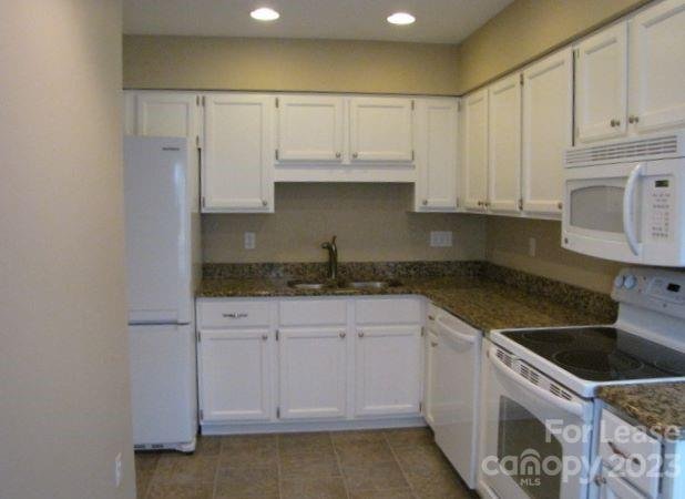 Property image 3 at 6545 Point Comfort Lane, Charlotte, NC 28226