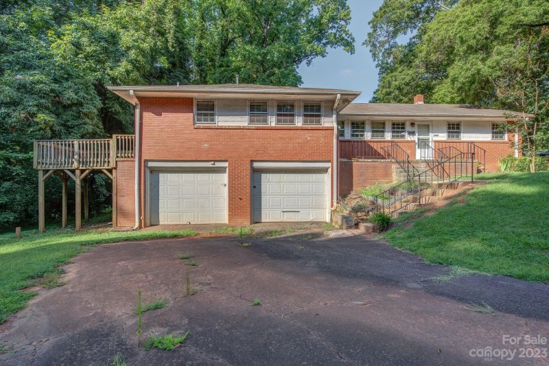 Property image 2 at 3001 3003 Minnesota Road, Charlotte, NC 28208