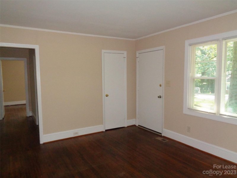 Property image 2 at 3909 Barlowe Road, Charlotte, NC 28208