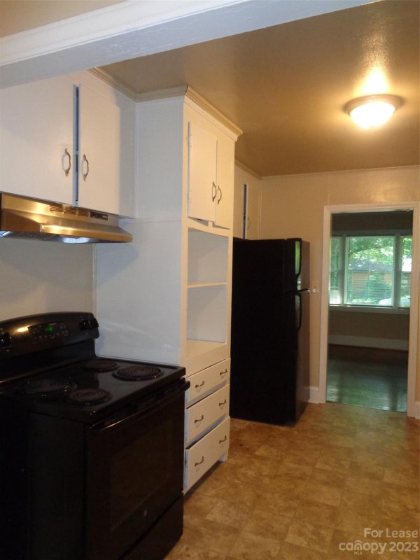 Property image 4 at 3909 Barlowe Road, Charlotte, NC 28208