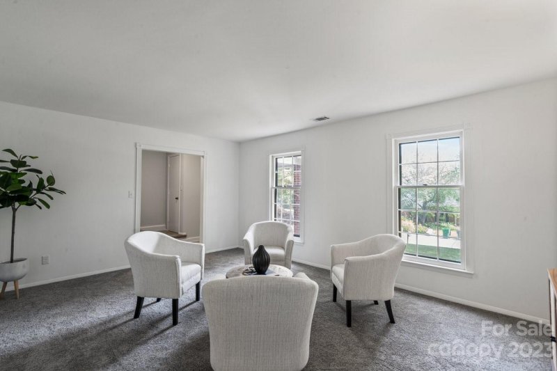 Property image 5 at 9814 Ridgemore Drive, Charlotte, NC 28277