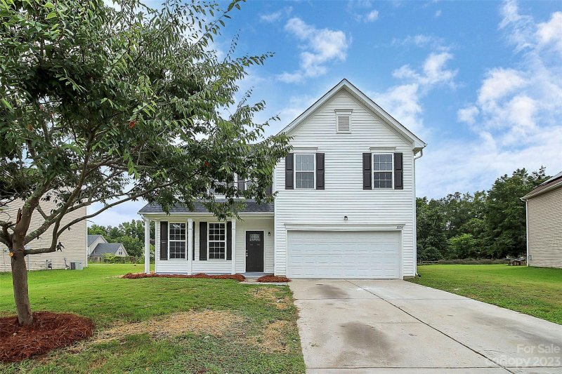 Property image 3 at 16104 Stuarts Draft Court, Charlotte, NC 28278