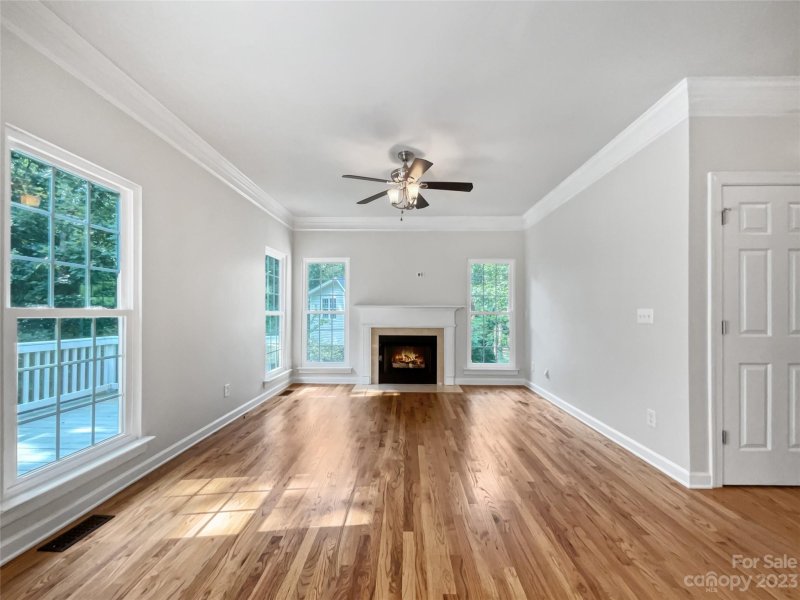 Property image 3 at 5646 Anglesey Court, Matthews, NC 28104