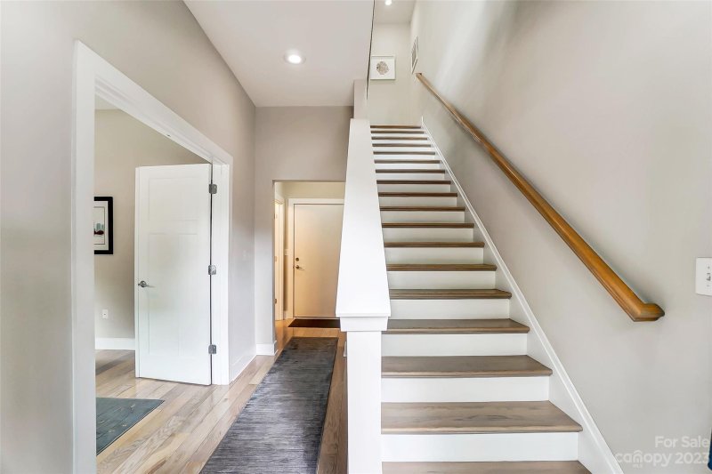 Property image 3 at 2720 Youngblood Street, Charlotte, NC 28203