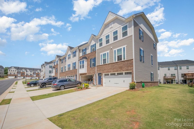 Property image 2 at 427 Dalton Circle, Fort Mill, SC 29715