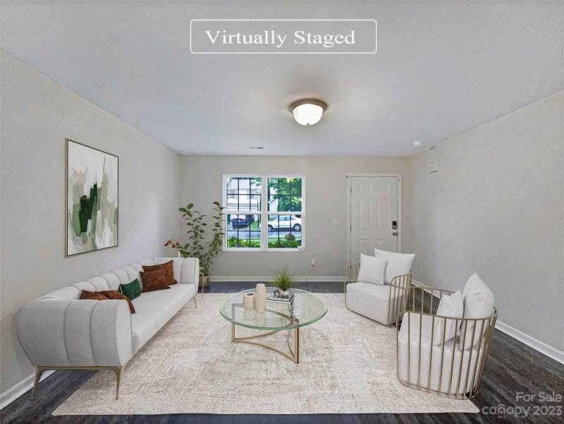Property image 2 at 320 Peachtree Road, Charlotte, NC 28216