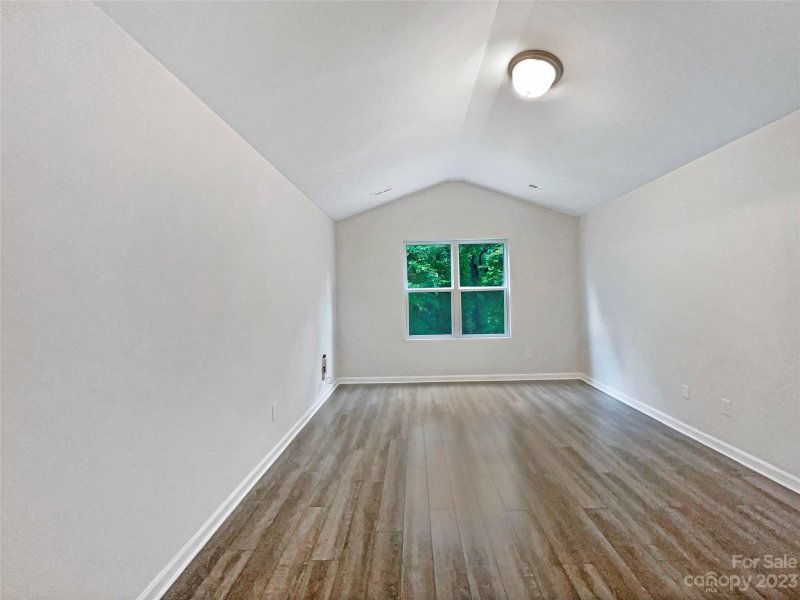 Property image 5 at 320 Peachtree Road, Charlotte, NC 28216