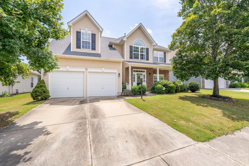 Property image 2 at 14719 Watertrace Drive, Charlotte, NC 28278
