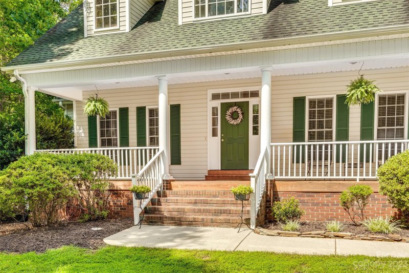 Property image 2 at 1509 Autumn Brook Lane, York, SC 29745