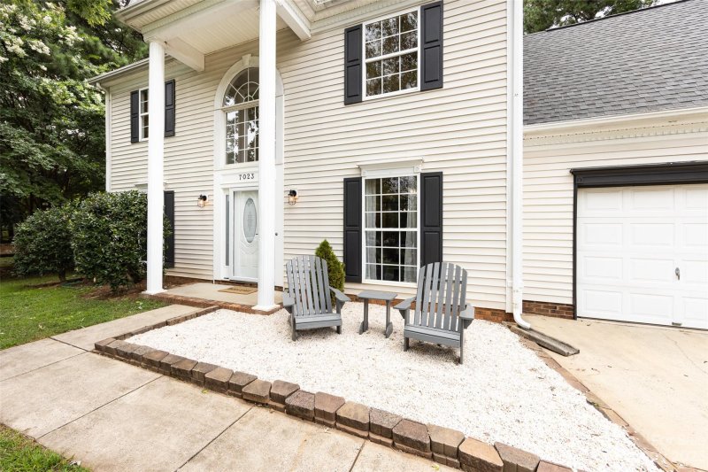 Property image 3 at 7023 Copeland Court, Matthews, NC 28104