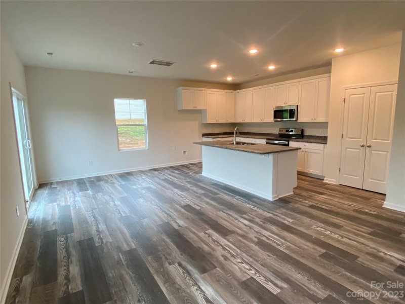 Property image 4 at 122 Pumice Drive, Statesville, NC 28625