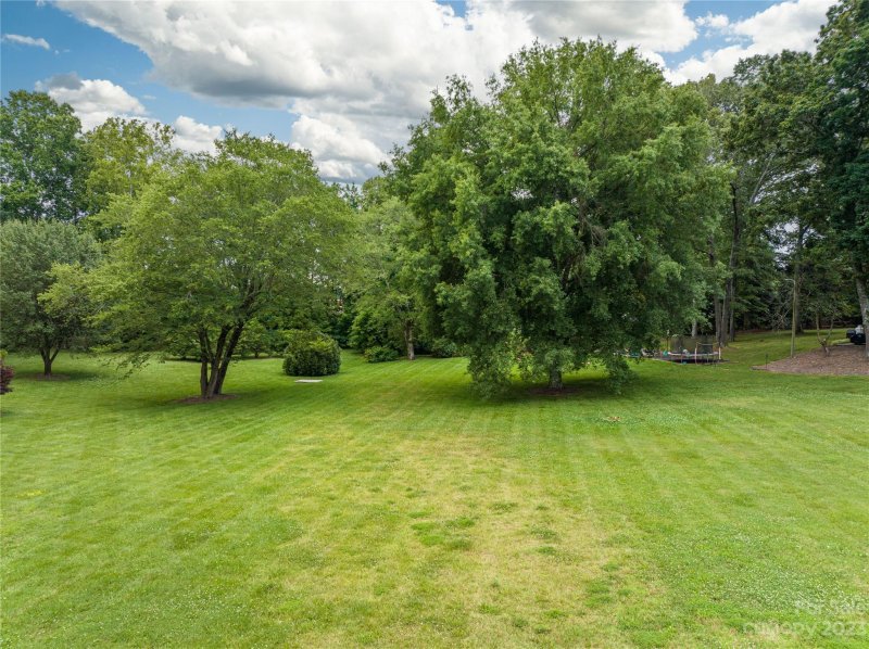 Property image 3 at 607 School Street, Maiden, NC 28650