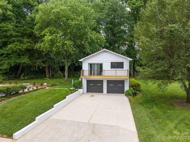 Property image 5 at 607 School Street, Maiden, NC 28650