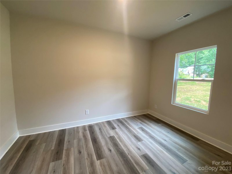 Property image 2 at 4916 Casino Drive, Charlotte, NC 28216