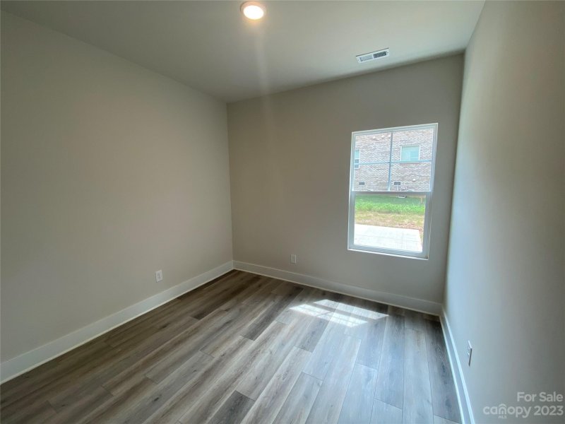 Property image 5 at 4916 Casino Drive, Charlotte, NC 28216