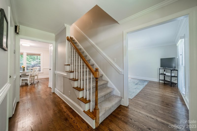 Property image 2 at 6923 Chatford Lane, Charlotte, NC 28210