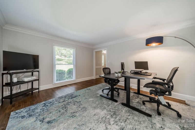 Property image 3 at 6923 Chatford Lane, Charlotte, NC 28210