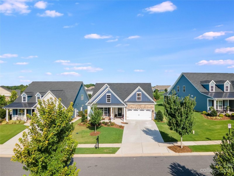 Property image 3 at 305 Conservancy Drive, Belmont, NC 28012