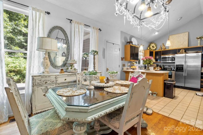 Property image 5 at 8 Summer Savory Court, Flat Rock, NC 28731