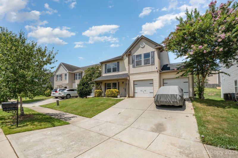 Property image 3 at 2213 Turtle Point Road, Charlotte, NC 28262