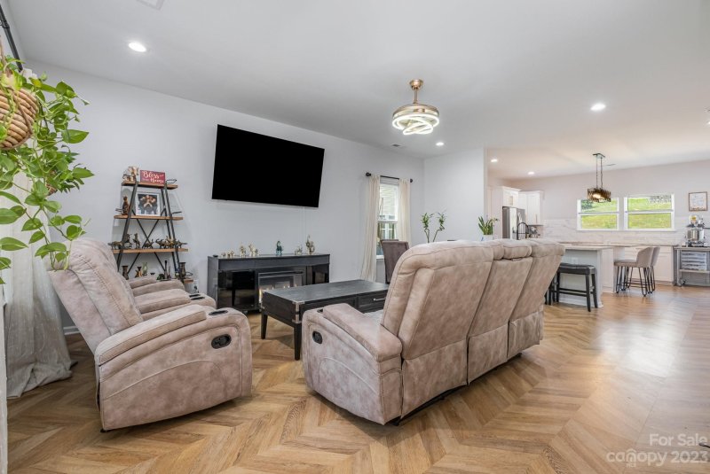 Property image 5 at 2213 Turtle Point Road, Charlotte, NC 28262