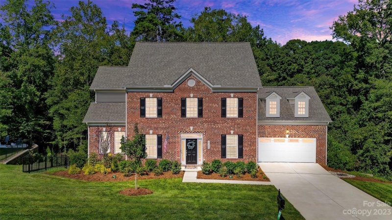 Property image 2 at 4108 Belle Meade Circle, Belmont, NC 28012