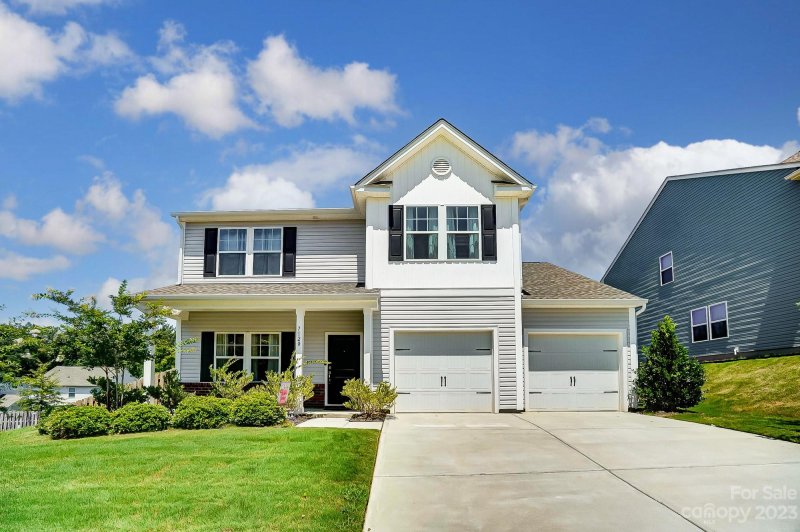 Property image 2 at 7120 Lenton Road, Charlotte, NC 28215