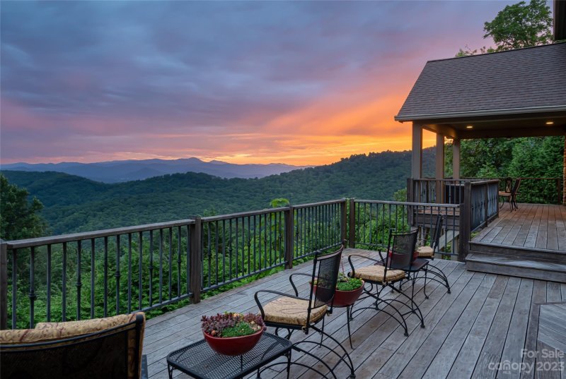 Property image 4 at 99 Crestridge Drive, Asheville, NC 28803