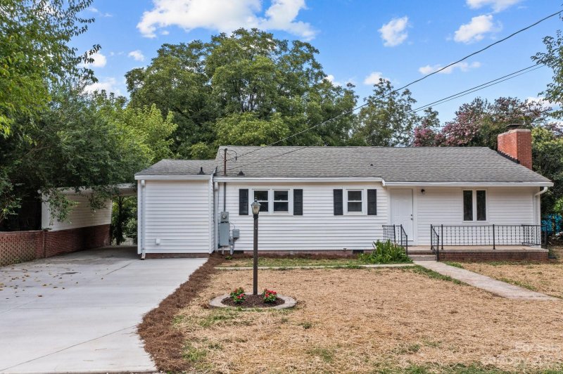 Property image 2 at 114 Hillcrest Drive, Bessemer City, NC 28016