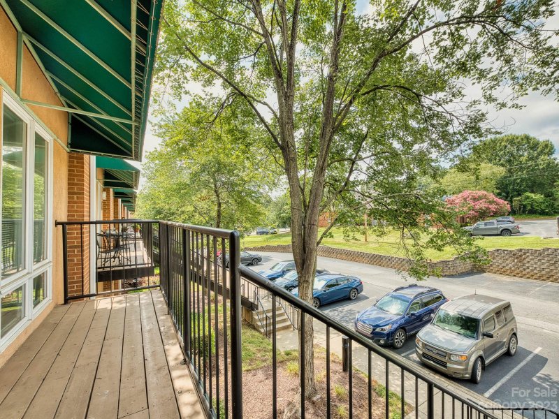 Property image 5 at 452 S Main Street, Davidson, NC 28036