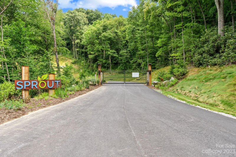 Property image 3 of 0000 East Garden Trail in Sprout, Hendersonville, NC 28792