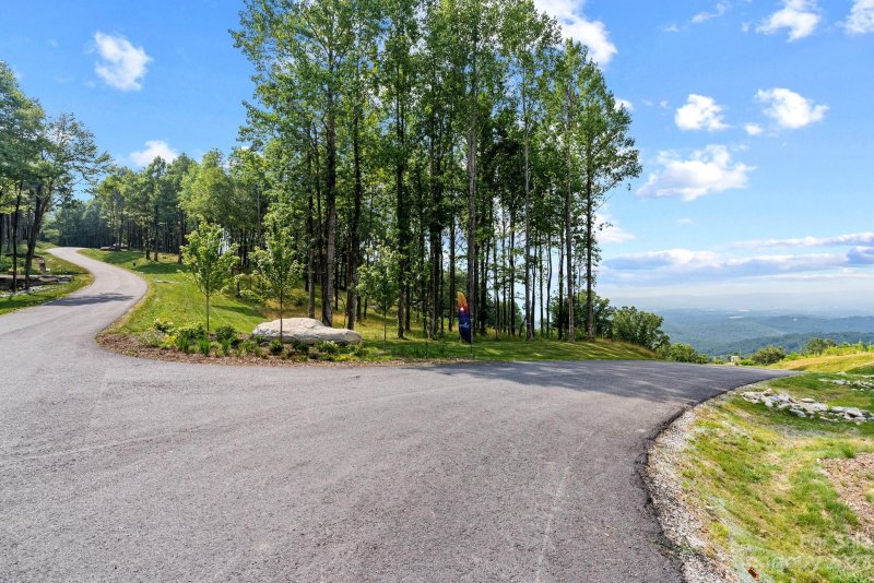 Property image 4 of 0000 East Garden Trail in Sprout, Hendersonville, NC 28792