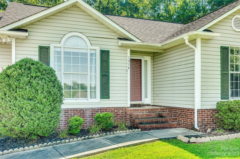 Property image 2 at 1314 Holley Knoll Lane, Fort Mill, SC 29715
