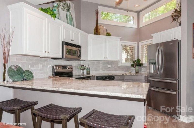 Property image 4 at 14035 Queens Harbor Road, Charlotte, NC 28278