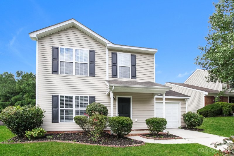 Property image 2 at 858 Anchor Way, Kannapolis, NC 28083