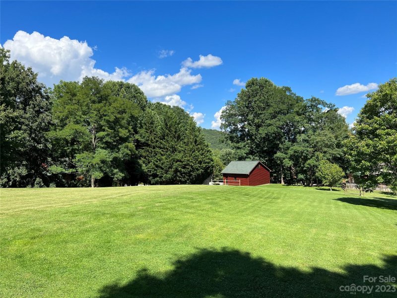 Property image 3 at 95 Rockin Chair Lane, Waynesville, NC 28785