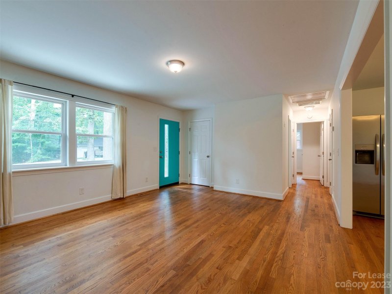 Property image 5 at 5646 Oak Drive, Charlotte, NC 28216