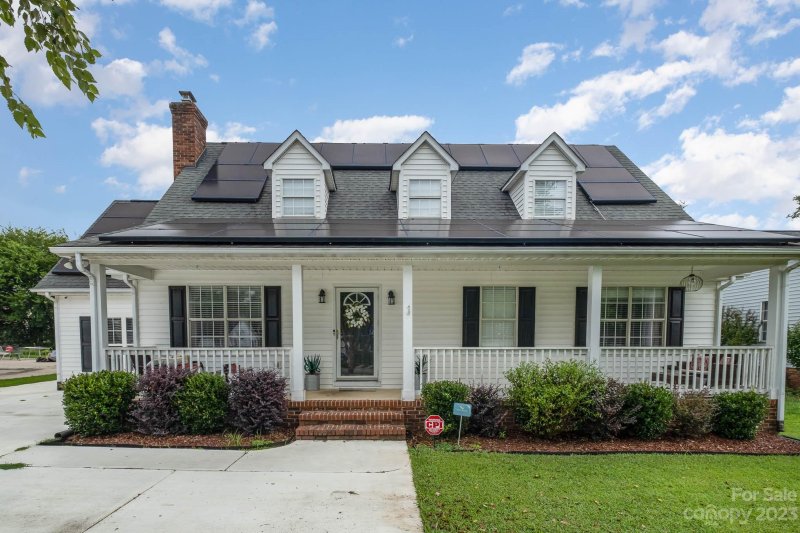 3638 Farm Lake Drive