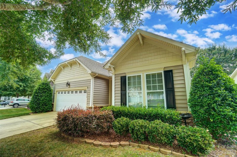 4218 Sourwood Court