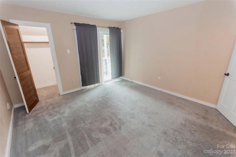 Property image 5 at 100 Willow Run Drive, Gastonia, NC 28056