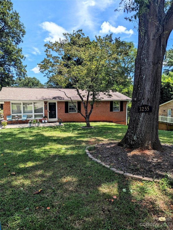 Property image 2 at 3255 Wilson Heights Street, Hildebran, NC 28637