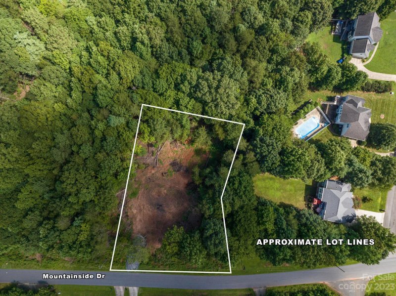 Property image 2 at 6222 Mountainside Drive, Hickory, NC 28601